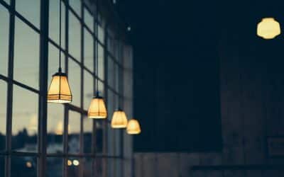 Hængelamper i Hjørnet: Et Lysende Udvalg til Din Hjembelysning